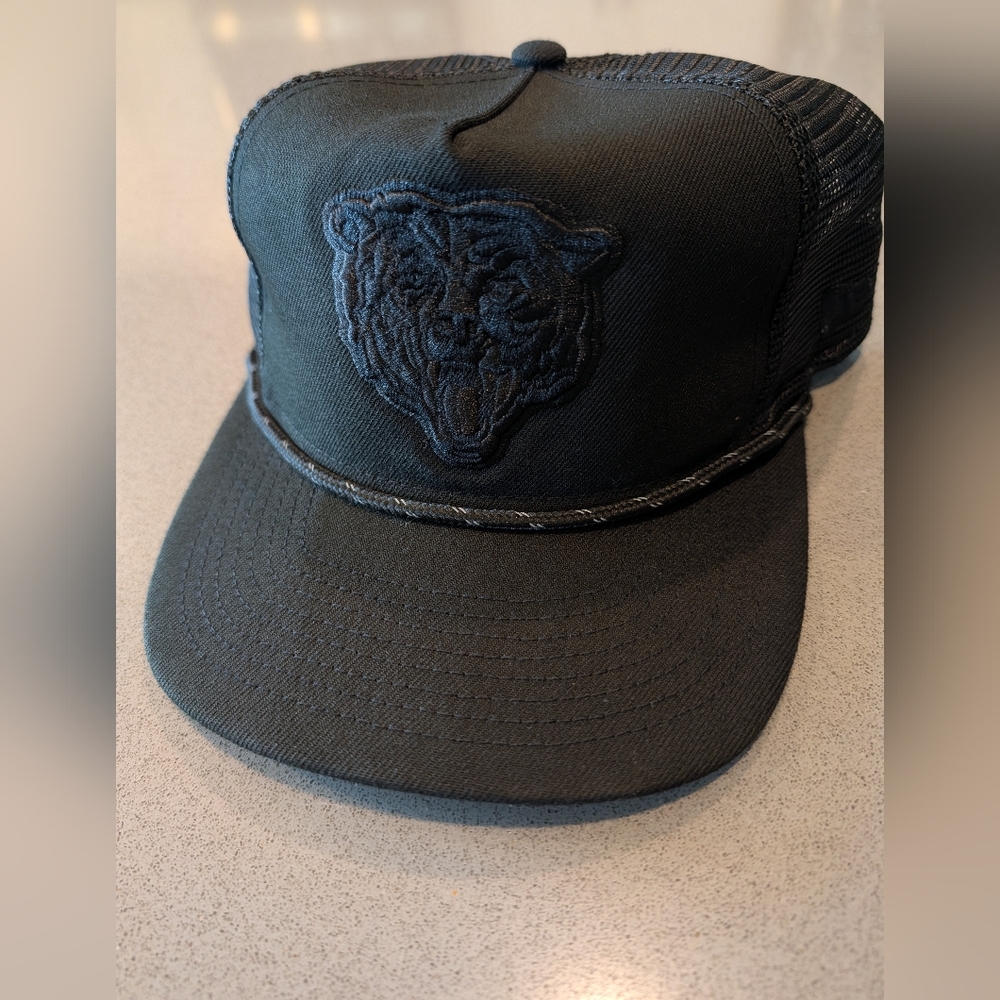 Men's New Era Black Chicago Bears Illumination Golfer Snapback Trucker Hat